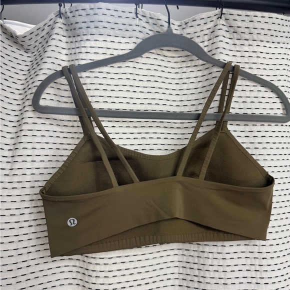 Lululemon Like a Cloud Bra B/C - Picture 2 of 2